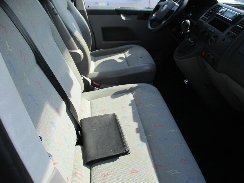 Volkswagen Transporter (2009) 2,5 TDi servis doložen - fotka 5 z 9