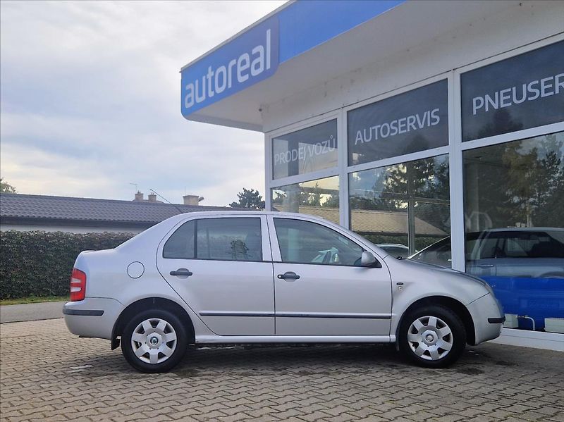 Škoda Fabia 1,4 i 16V AC HEZKÝ NÁJEZD - fotka 6 z 22