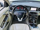 Volvo V60 2.0D4 5V AUTOMAT KAMERA TAŽNÉ - náhled 24
