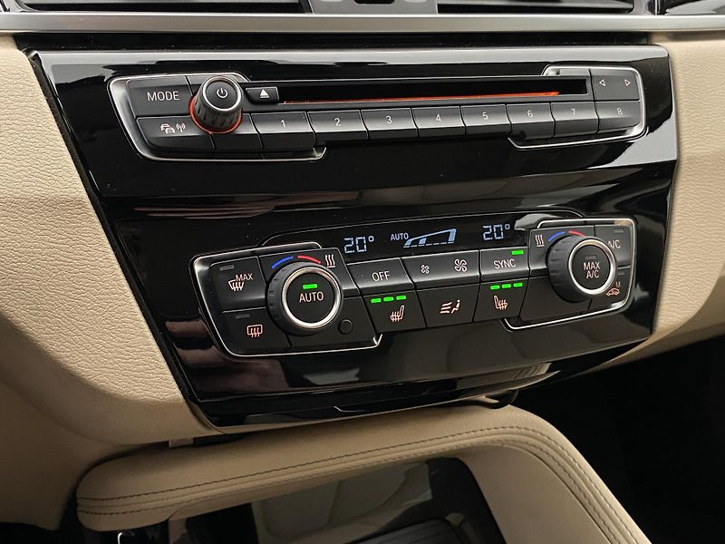 BMW X1 XDRIVE 18d AUT CZ - fotka 23 z 32