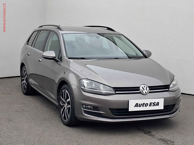 Volkswagen Golf (2014) 1.4 TSi, Highline, DSG, bixen - fotografie inzerátu