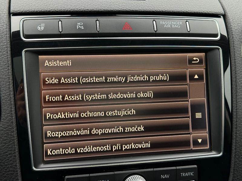 Volkswagen Touareg  3.0 V6 TDI BMT 8TT - fotka 14 z 34