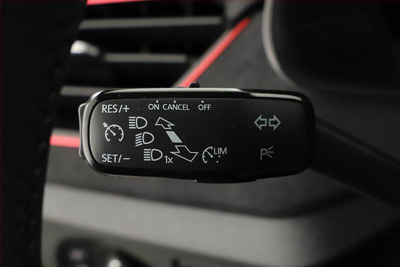 Škoda Kamiq (2024) 1.0 TSI, Drive, FullLed - fotka 17 z 19