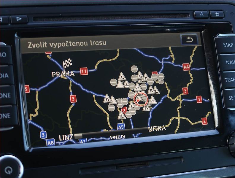 Volkswagen Tiguan (2012) Sport 2.0 TDI, 4X4, Bi-Xenony - fotka 13 z 21