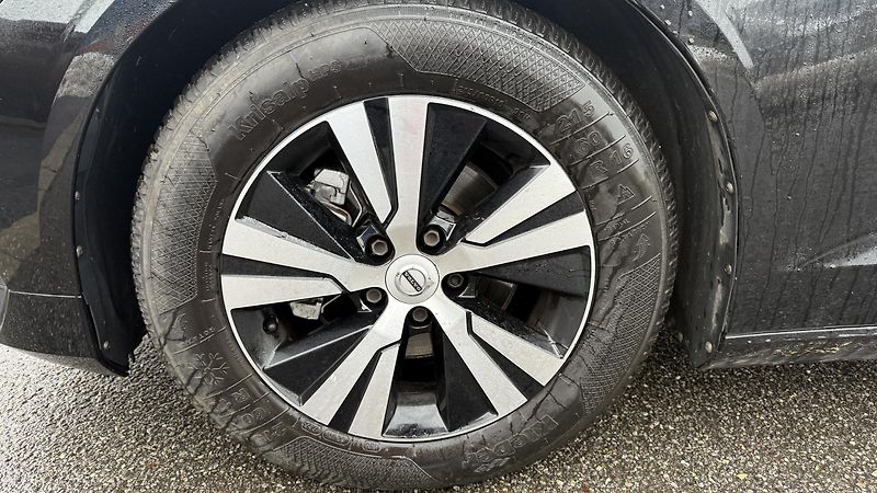 Volvo V60 (2019) D4 140KW AUTOMAT - fotka 14 z 17