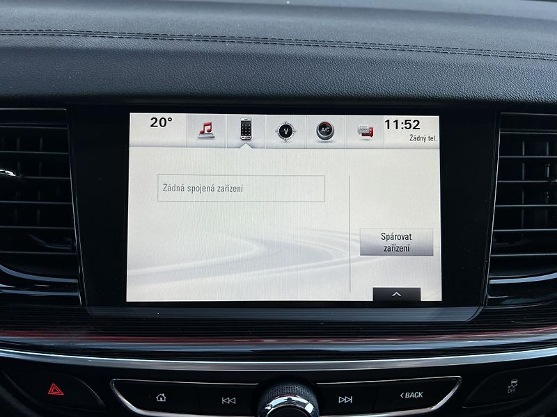 Opel Insignia 1.5T 121kW Aut. Innovation - fotka 17 z 27