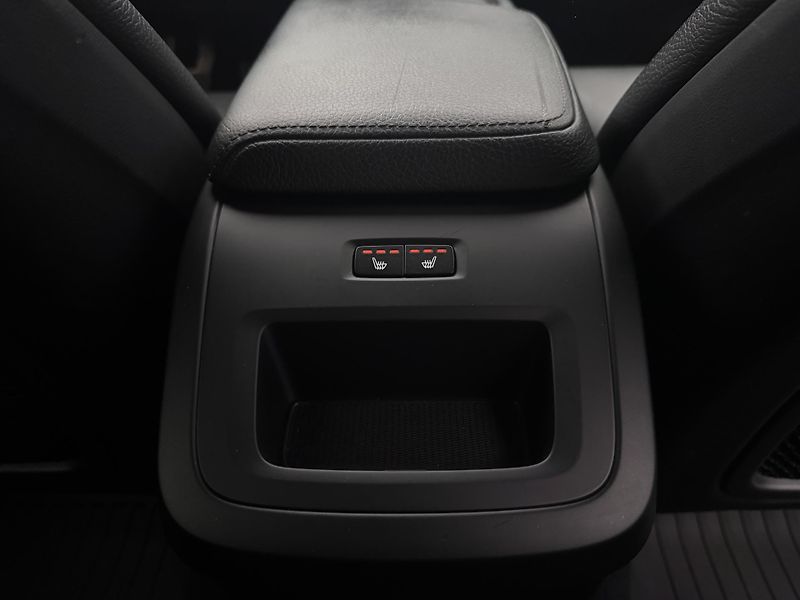 Volvo XC60 D4 AWD MOMENTUM PRO  - fotka 27 z 42