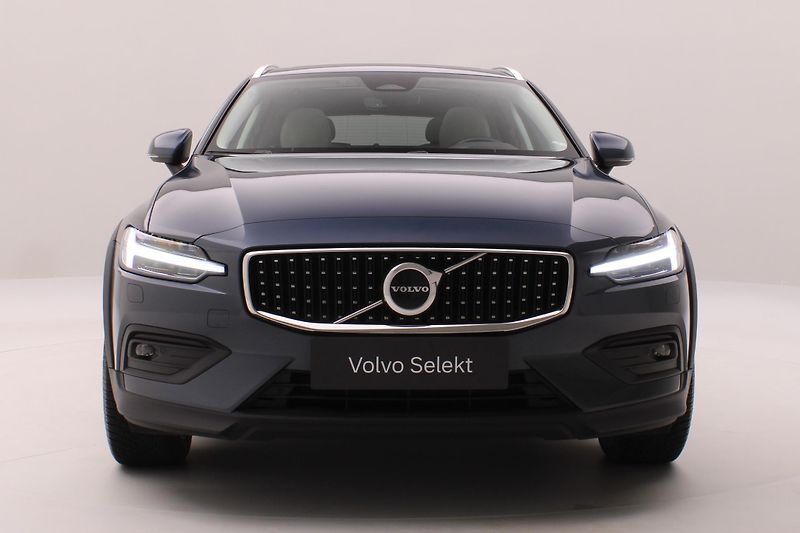 Volvo V60 CC B4 AWD BRIGHT PLUS AUT CZ - fotka 16 z 48