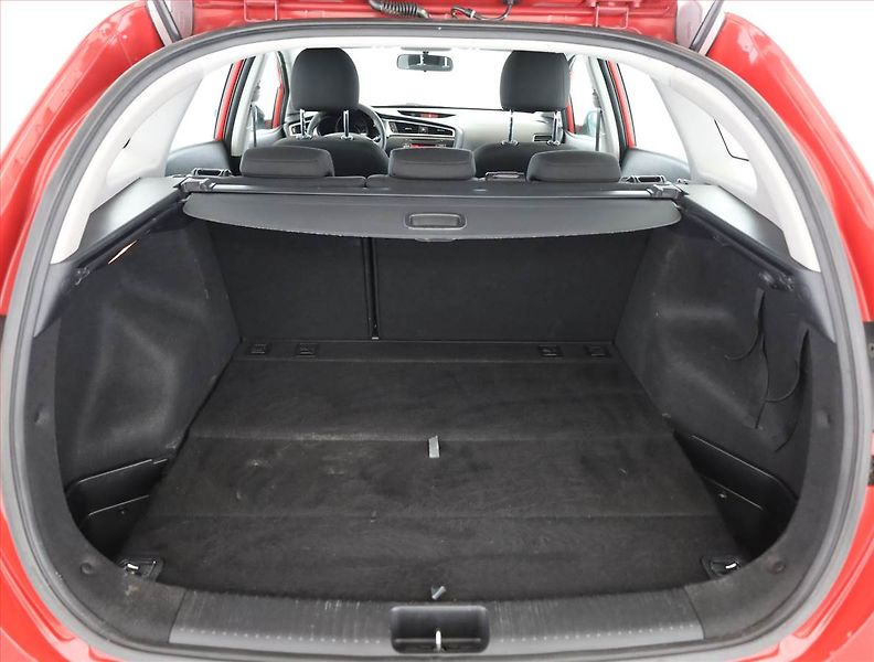 Kia Ceed (2016) 1.4 CRDi, Serv.kniha, po STK - fotka 15 z 15
