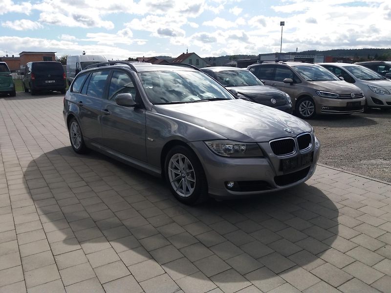 BMW Řada 3 (2010) 2.0d,105kW,VÝHŘEV.SEDADEL!! - fotka 3 z 26