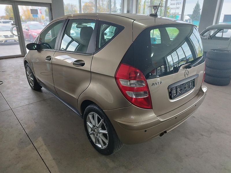 Mercedes-Benz Třídy A (2004) 1,7I,85KW,KLIMA,ALU,SER.KN - fotka 7 z 33