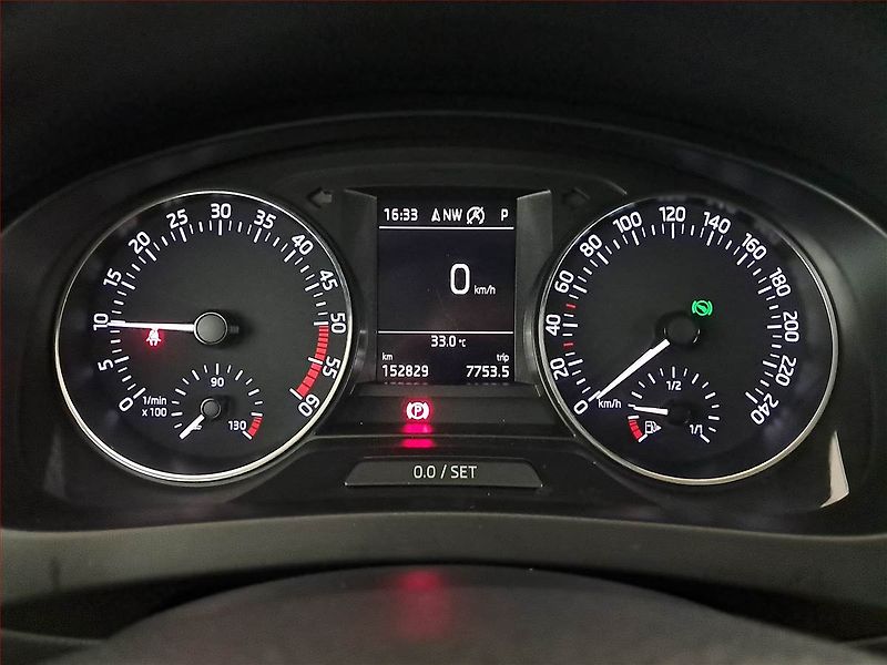 Škoda Rapid (2016) Spaceback 1.4 TDI, Automat - fotka 11 z 19