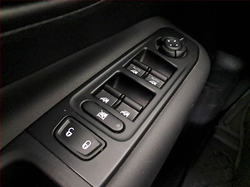 Jeep Renegade (2021) 1.0 T-GDI, Serv.kniha - fotka 15 z 16