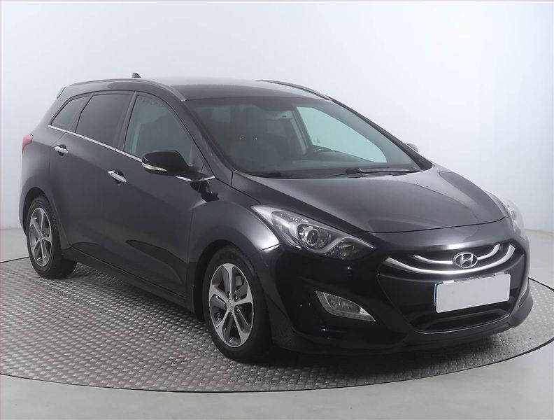 Hyundai i30 (2013) 1.6 CRDi, Serv.kniha, Tempomat - fotografie inzerátu