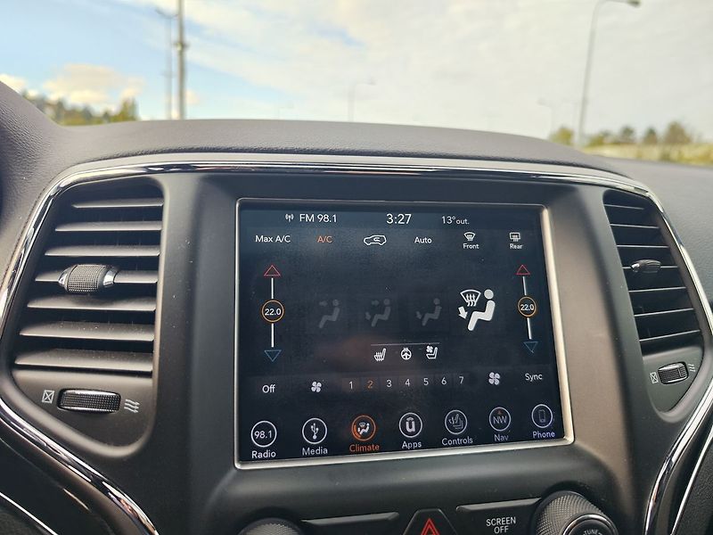 Jeep Grand Cherokee 5.7 HEMI/268kW V8 Trailhawk AT - fotka 22 z 35