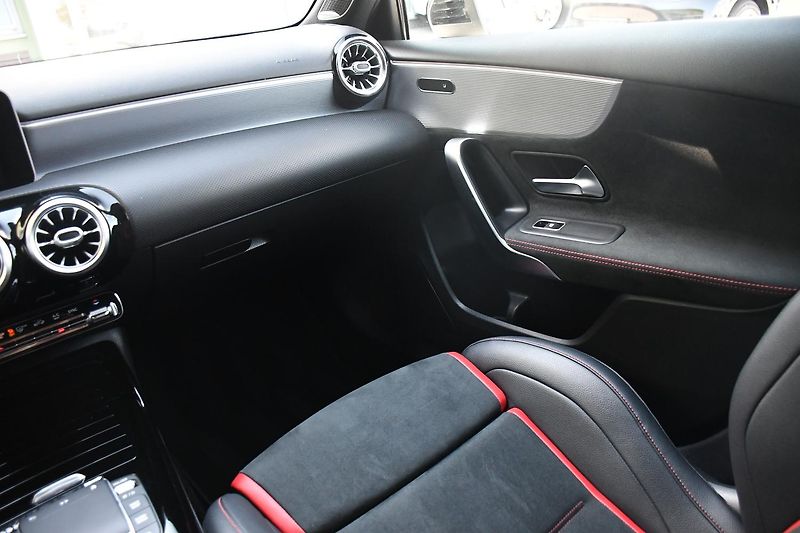 Mercedes-Benz Třídy A 45S AMG 4MATIC+PPF - fotka 24 z 59