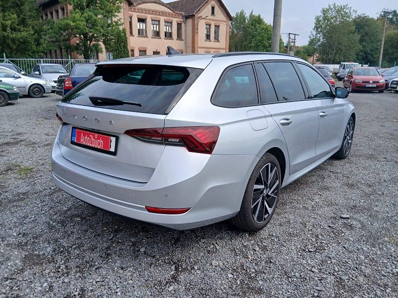 Škoda Octavia 2.0 TDI,STYLE INDIVIDUAL - fotka 9 z 58