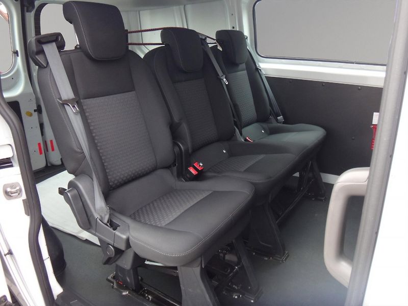 Ford Transit Custom (2020) Trend 320 Kombi Van_L1H1_2.0Ec - fotka 16 z 19