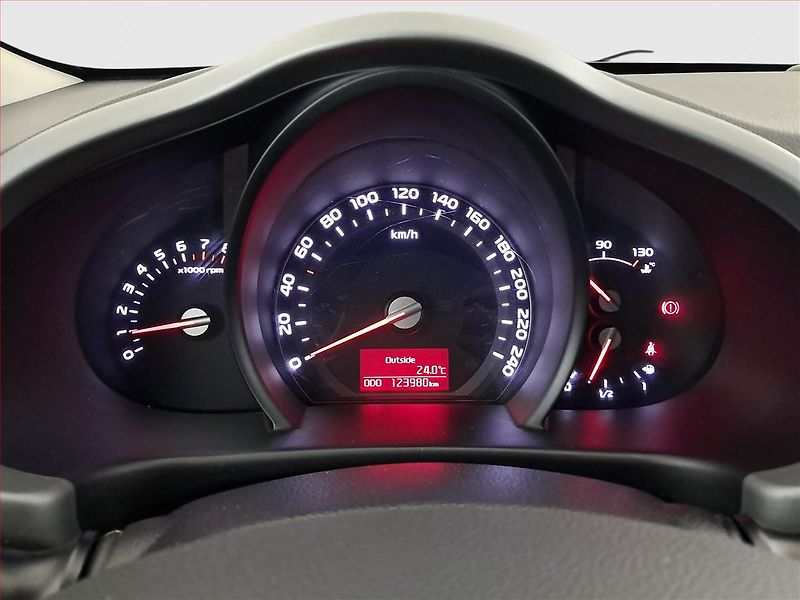 Kia Sportage (2015) 1.6 GDI, Tempomat - fotka 11 z 16