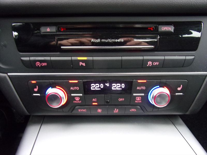 Audi A6 3,0 TDI V6 Quattro 150kW - fotka 22 z 28