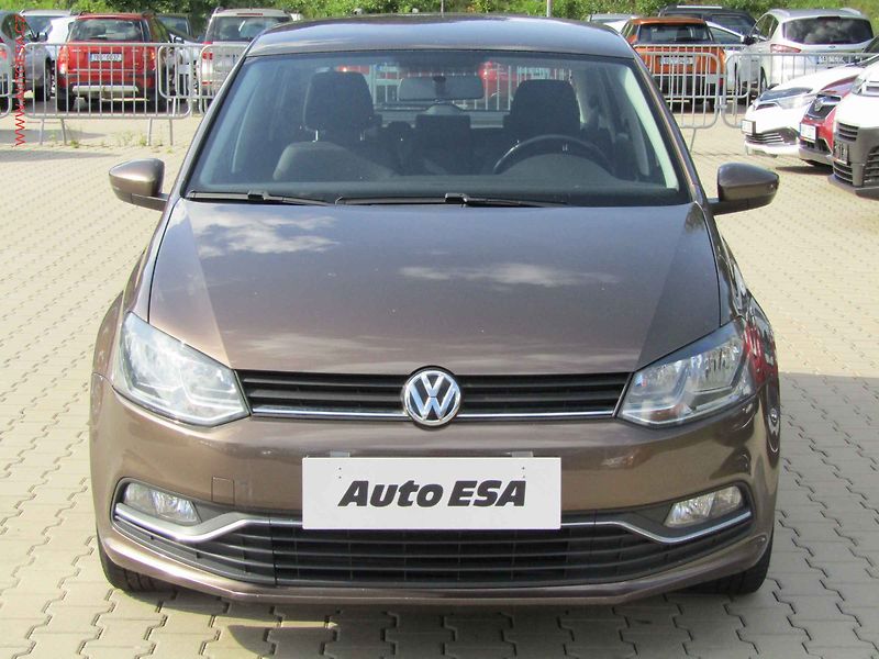 Volkswagen Polo (2015) 1.4 TDi, ČR, Comfortline - fotka 2 z 16