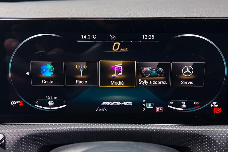 Mercedes-Benz CLA (2022) AMG CLA 45 s 4Matic+ - fotka 59 z 121