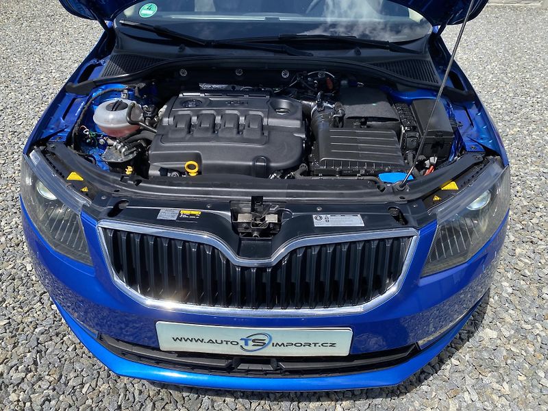 Škoda Octavia 2.0TDi L+K CZ WEBASTO 4x4 - fotka 78 z 165