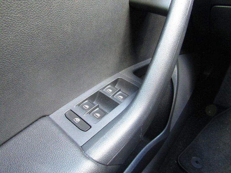 Škoda Octavia (2014) 1.6 TDI 77kW - fotka 31 z 40