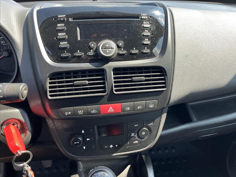 Fiat Dobló 1,4 i CNG EMOTION KLIMA SERVIS - fotka 16 z 42