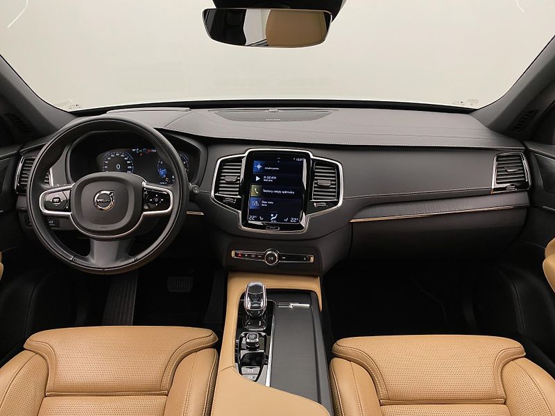 Volvo XC90 B6 AWD INSCRIPTION AUT CZ 7m - fotka 2 z 55