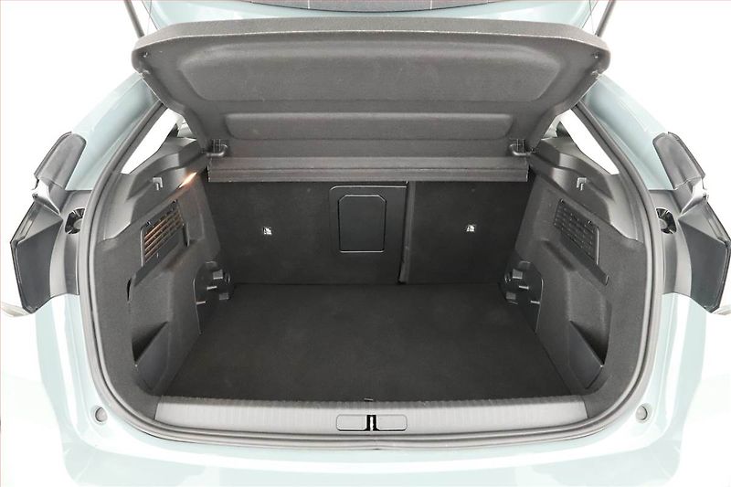 Citroën C4 (2025) 1.2 PureTech, MAX - fotka 11 z 17