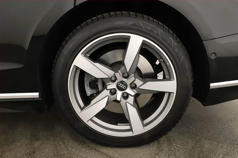 Audi A8 (2021) 60 TFSI - fotka 12 z 30
