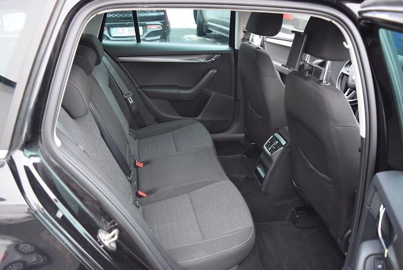 Škoda Octavia (2020) 2.0TDI 110kwSOLEIL VIRTUAL KAM - fotka 44 z 48