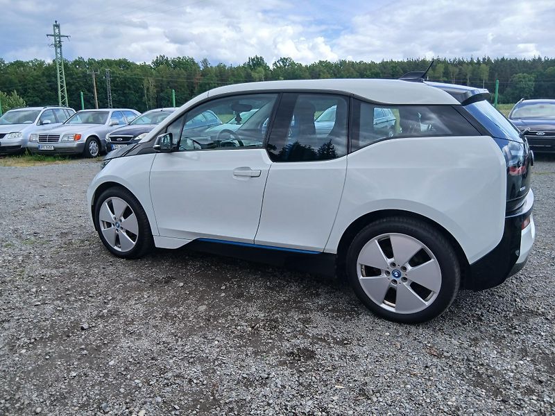 BMW i3 125 kW, 86tis km - fotka 17 z 47