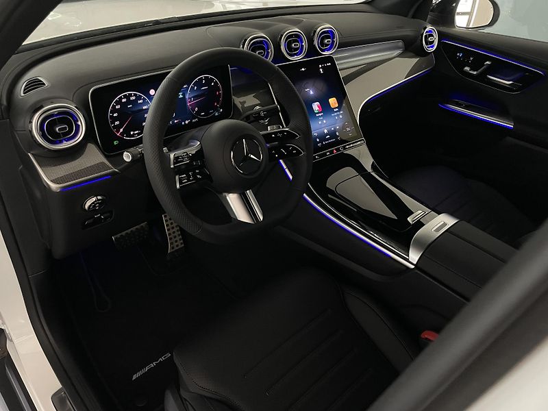 Mercedes-Benz GLC 200d 4Matic - fotka 17 z 29