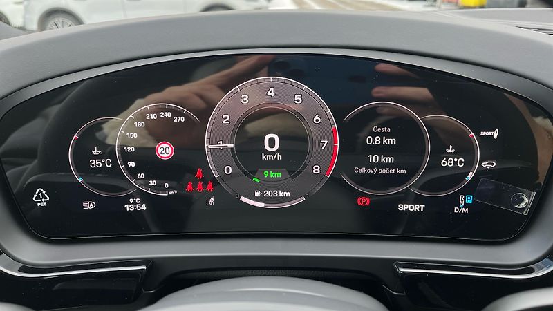 Porsche Cayenne (2025) E-Hybrid - fotka 25 z 30