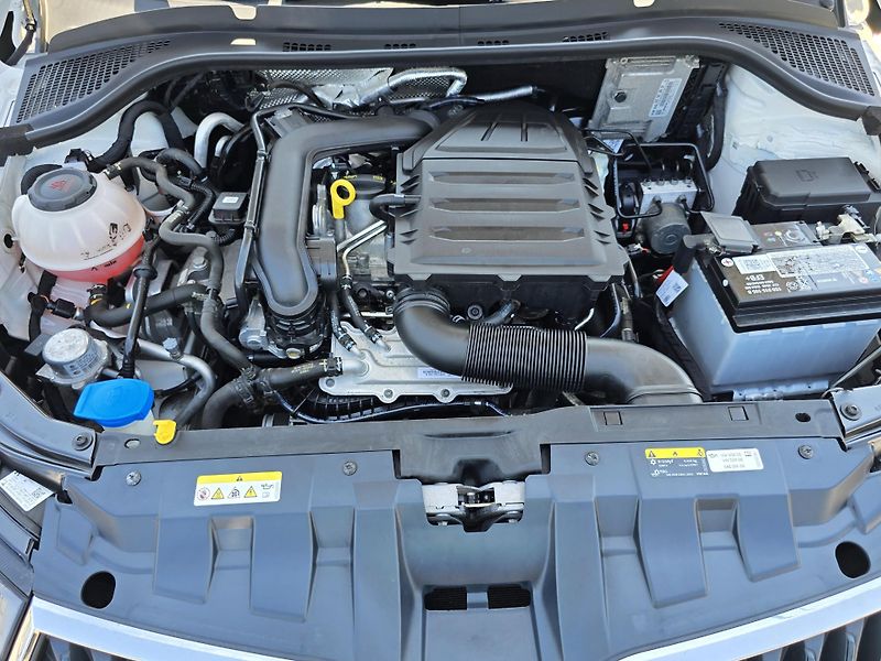 Škoda Fabia 1.0TSI 70KW TOUR SmartLink ČR  - fotka 8 z 32