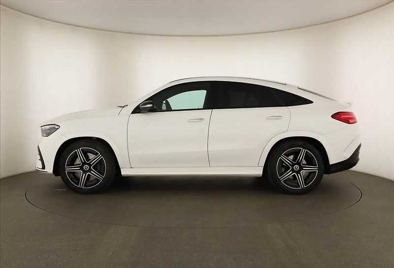 Mercedes-Benz GLE (2023) 450 d 4MATIC - fotka 3 z 21