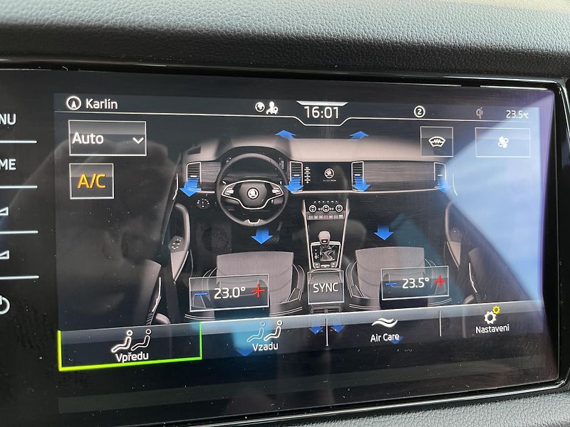 Škoda Kodiaq (2021) 1.5TSI*DSG*ACC*TAŽNÉ*4xVÝHŘEV - fotka 36 z 52