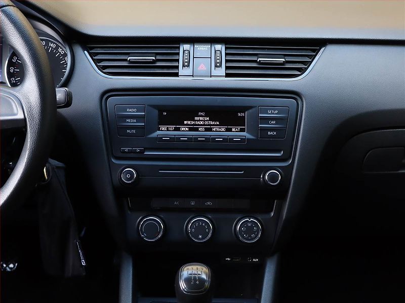 Škoda Octavia (2015) 1.2 TSI - fotka 10 z 12