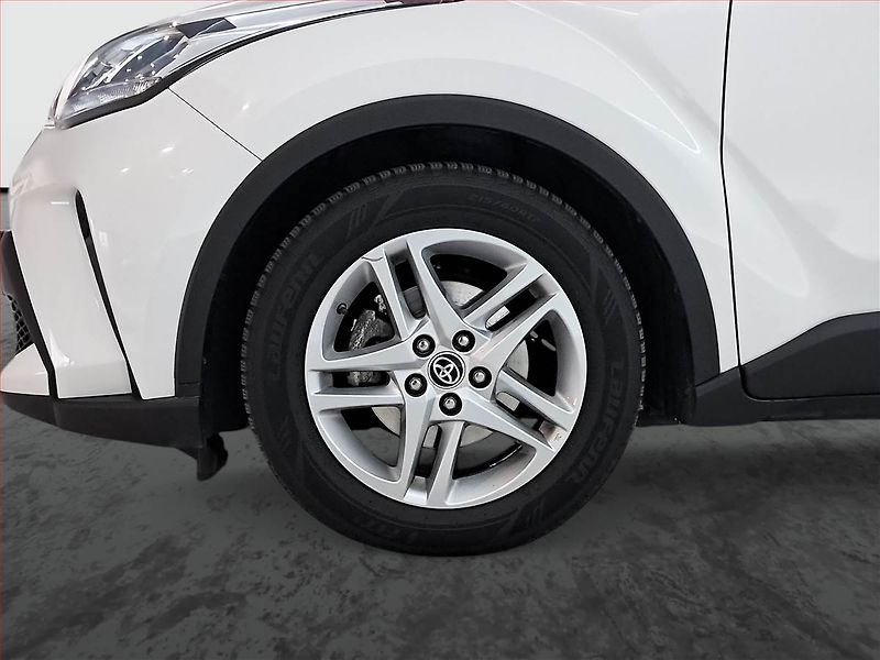 Toyota C-HR (2023) Comfort 1.8 Hybrid, COMFORT - fotka 15 z 21