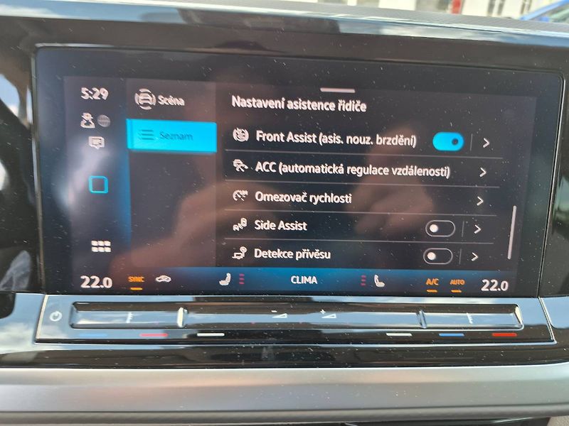 Volkswagen Multivan (2024) 2,0 TDI 110 kW Life Long DSG - fotka 9 z 38