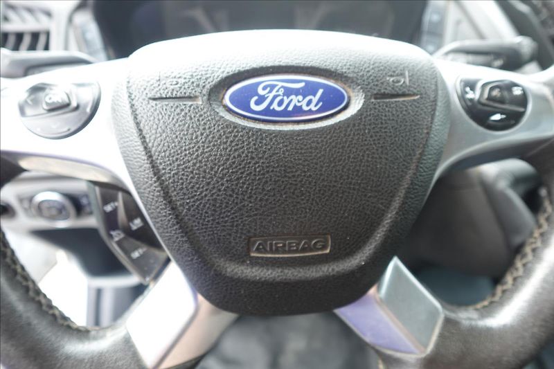 Ford Transit 2,0 TDCI  L3H2 8MÍST BUS KLIMA - fotka 30 z 48