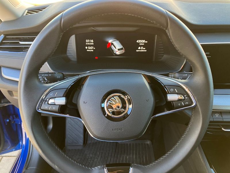 Škoda Octavia (2023) 2.0TDI AMBITION PLUS NAJ.43TKM - fotka 23 z 31
