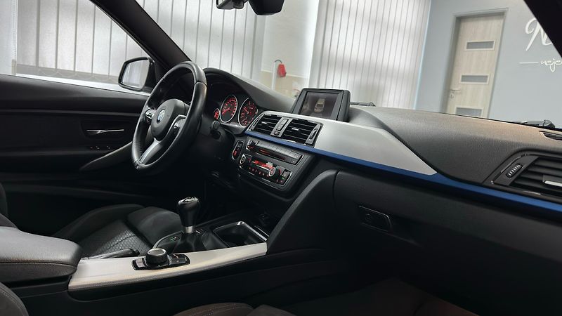 BMW Řada 3 M-PAKET/ 2 SADY GUM - fotka 44 z 44