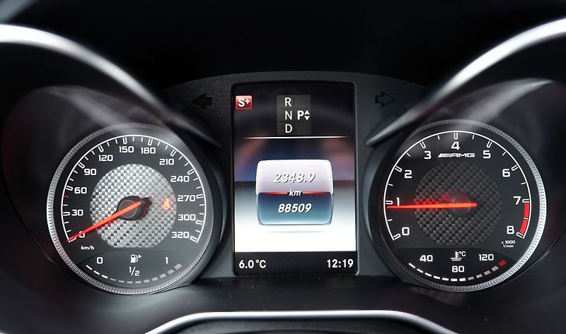 Mercedes-Benz Třídy C C 63 AMG Performance/480 PS/ČR - fotka 25 z 36