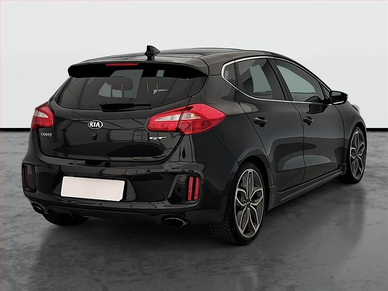 Kia Ceed (2017) 1.6 T-GDI GT, Serv.kniha, Kůže - fotka 5 z 21