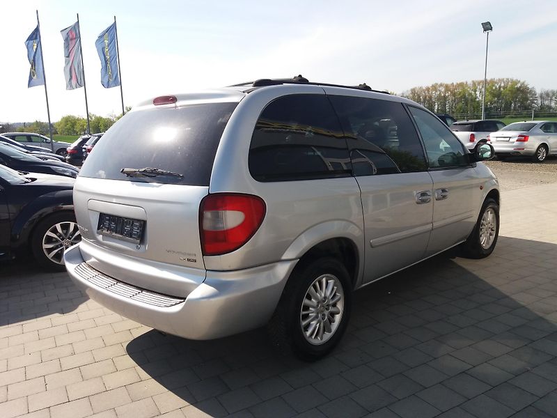 Chrysler Grand Voyager 2.8 CRD,110kW,AUTOMAT,7.MÍST!! - fotka 4 z 23
