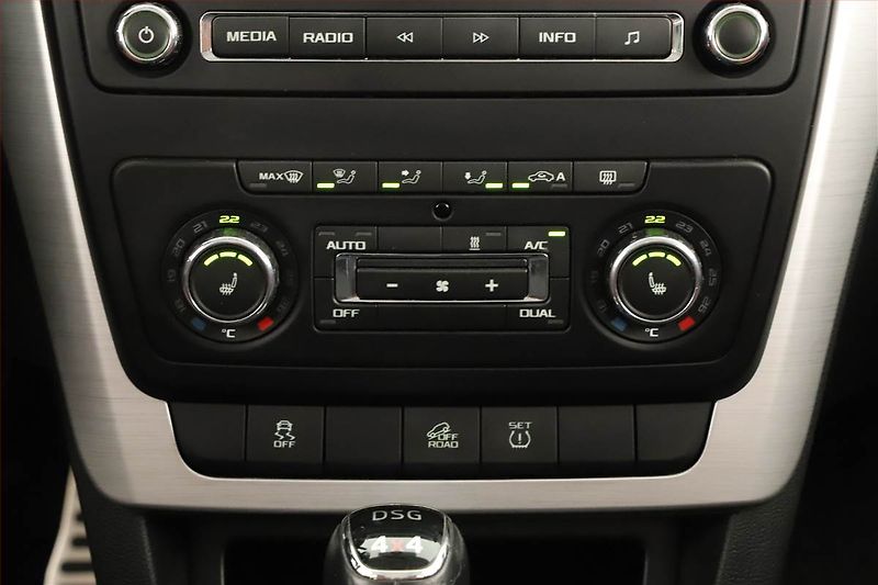 Škoda Yeti (2015) Ambition Plus 2.0 TDI, 4X4 - fotka 14 z 16