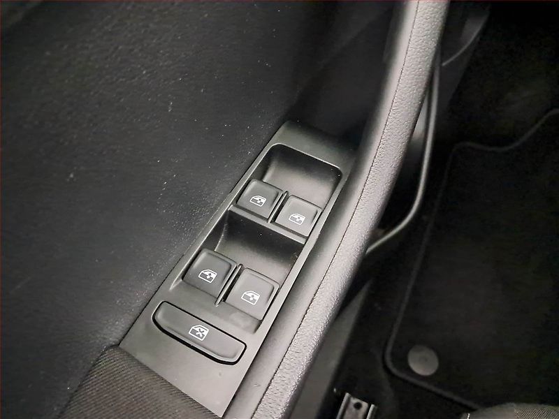 Škoda Fabia (2021) 1.0 TSI, Tempomat - fotka 14 z 15